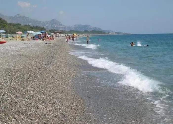 Oasi Del Fiumefreddo Alloggio per agriturismo *